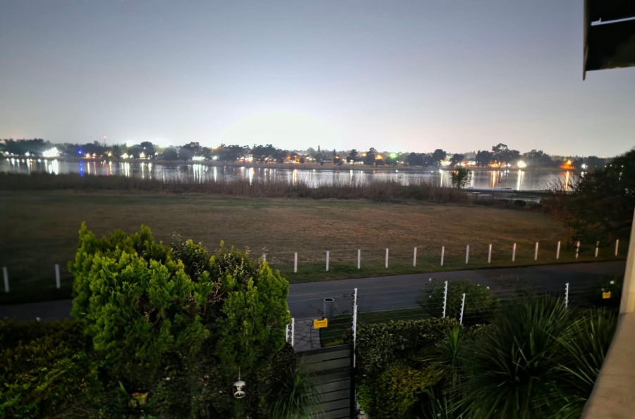 3 Bedroom Property for Sale in Lakefield Gauteng