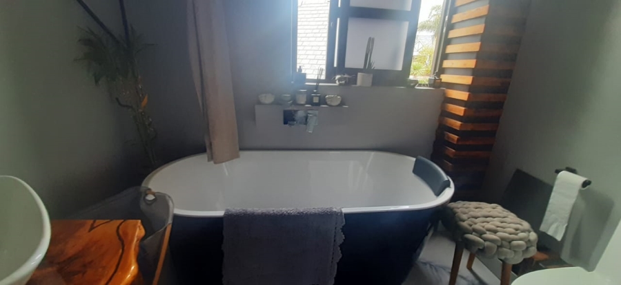 3 Bedroom Property for Sale in Lakefield Gauteng
