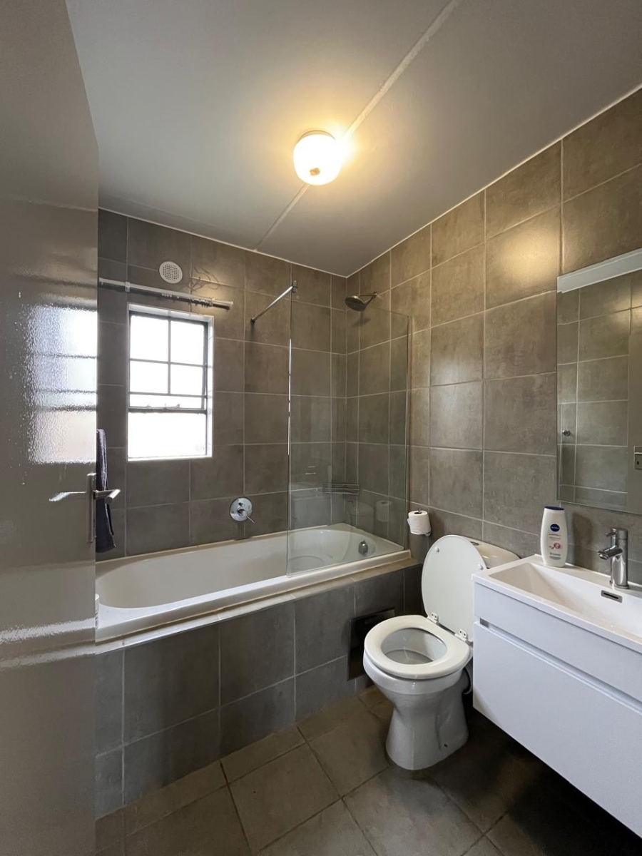 2 Bedroom Property for Sale in Pretoria North Gauteng