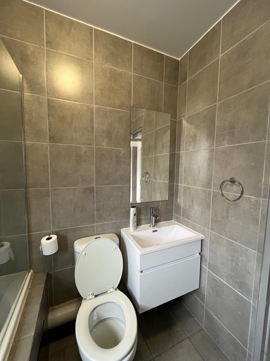 2 Bedroom Property for Sale in Pretoria North Gauteng
