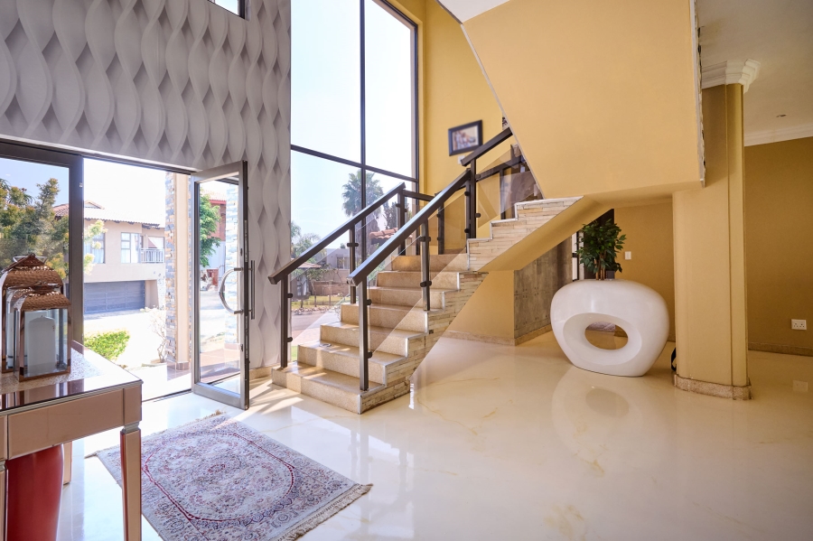 5 Bedroom Property for Sale in Carlswald North Estate Gauteng