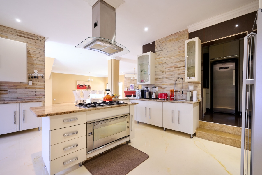 5 Bedroom Property for Sale in Carlswald North Estate Gauteng