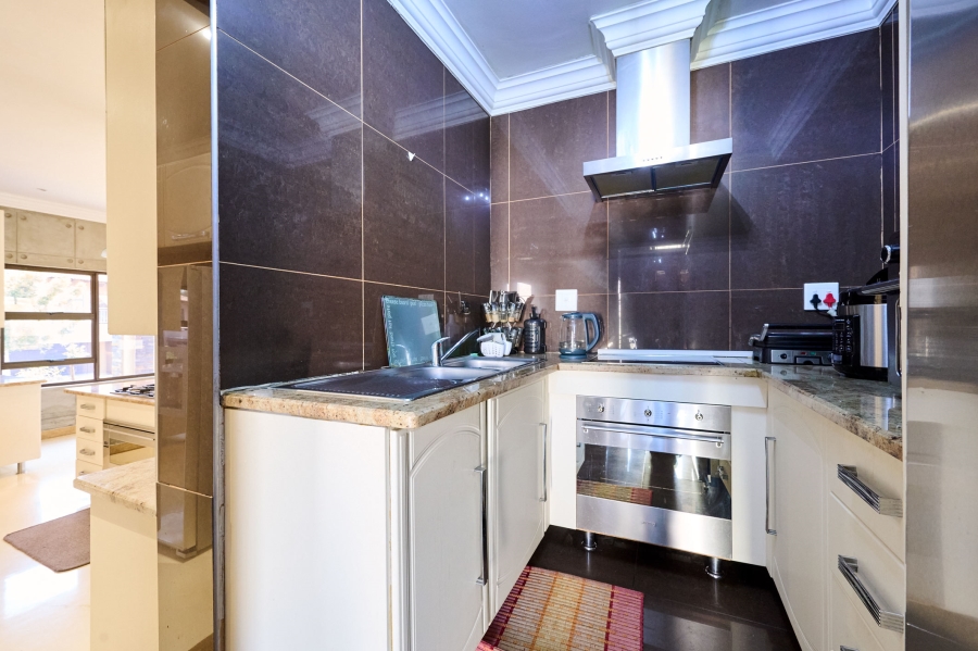 5 Bedroom Property for Sale in Carlswald North Estate Gauteng