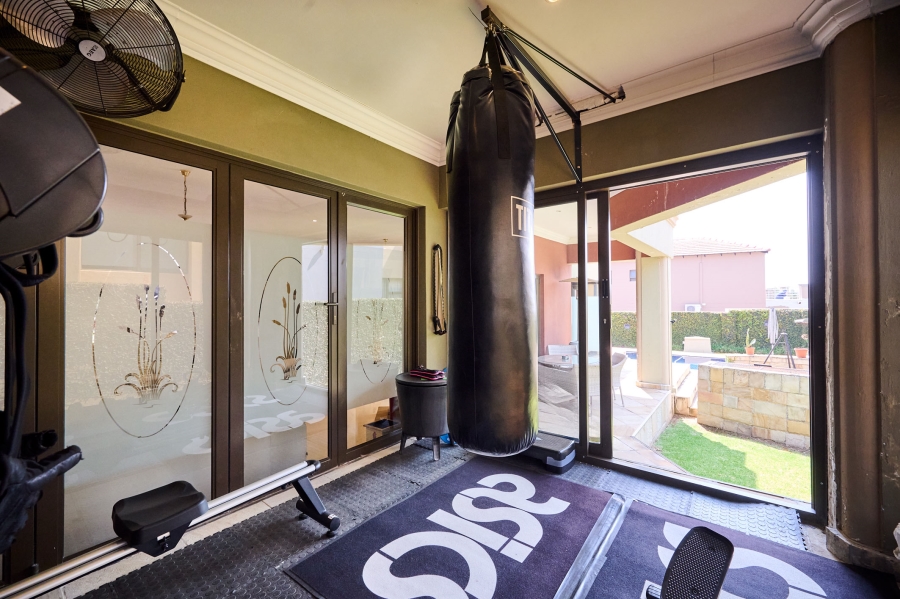 5 Bedroom Property for Sale in Carlswald North Estate Gauteng