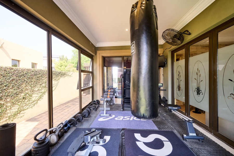 5 Bedroom Property for Sale in Carlswald North Estate Gauteng