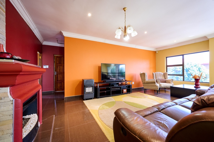 5 Bedroom Property for Sale in Carlswald North Estate Gauteng
