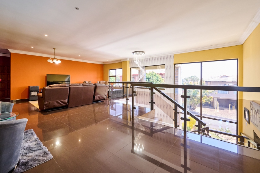 5 Bedroom Property for Sale in Carlswald North Estate Gauteng