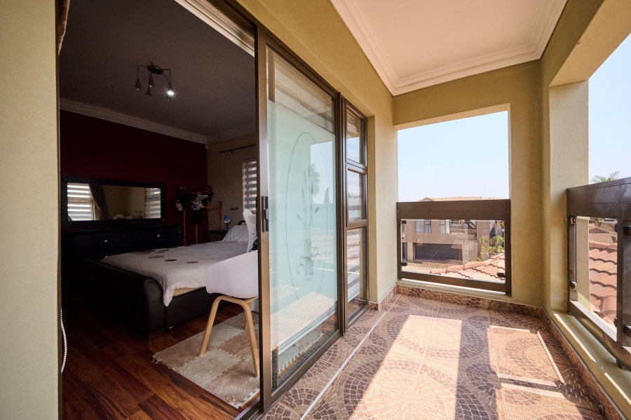 5 Bedroom Property for Sale in Carlswald North Estate Gauteng