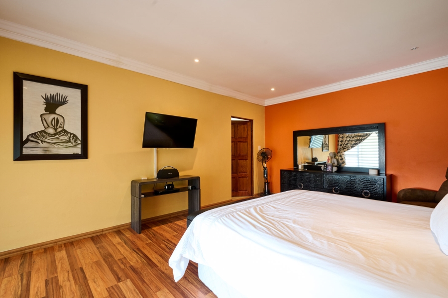 5 Bedroom Property for Sale in Carlswald North Estate Gauteng