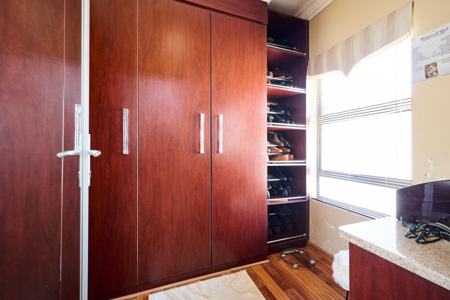 5 Bedroom Property for Sale in Carlswald North Estate Gauteng