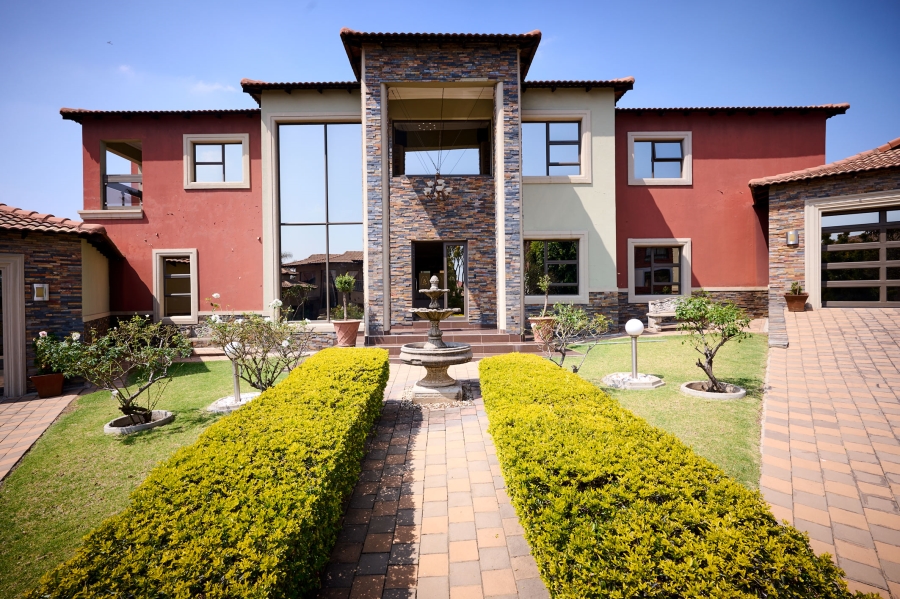 5 Bedroom Property for Sale in Carlswald North Estate Gauteng