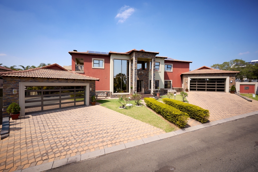5 Bedroom Property for Sale in Carlswald North Estate Gauteng