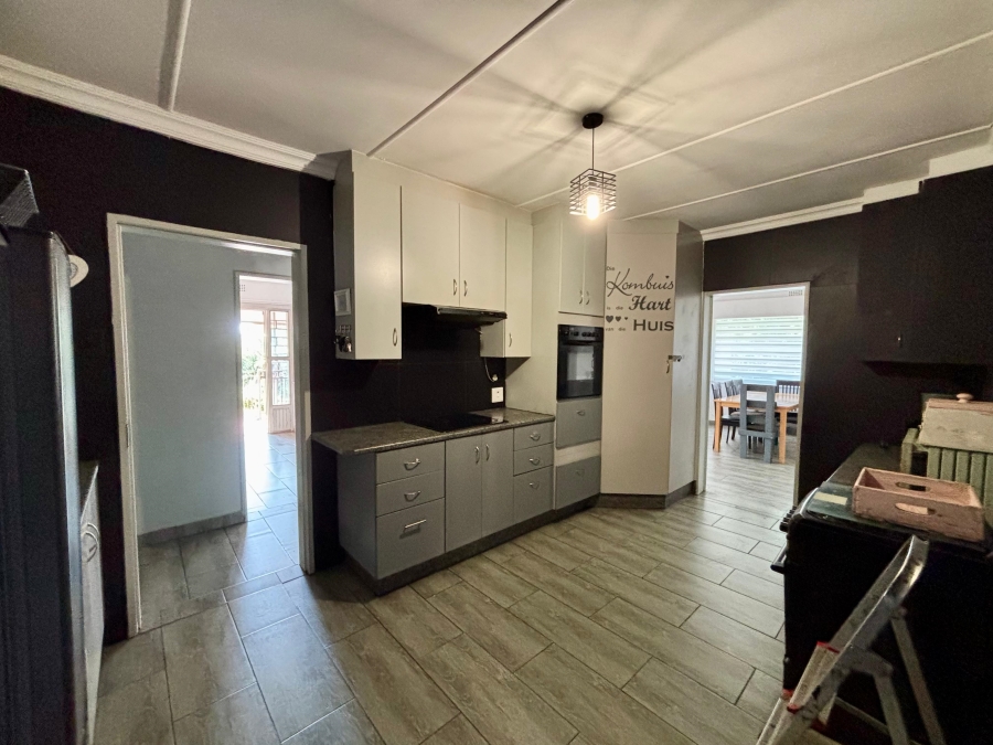 5 Bedroom Property for Sale in Blairgowrie Gauteng