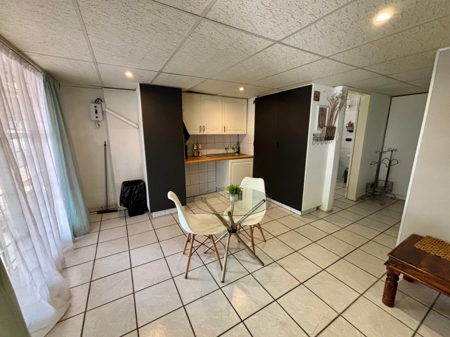 5 Bedroom Property for Sale in Blairgowrie Gauteng