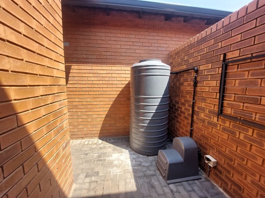 3 Bedroom Property for Sale in Six Fountains Residential Estate Gauteng