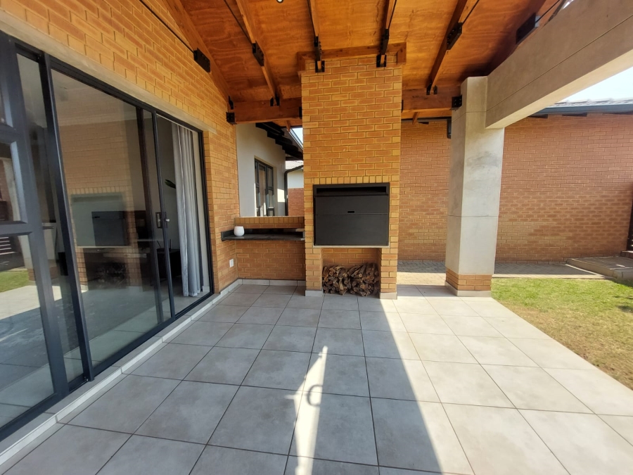 3 Bedroom Property for Sale in Six Fountains Residential Estate Gauteng