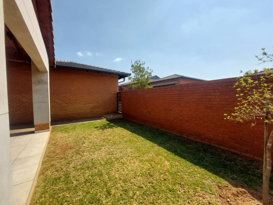 3 Bedroom Property for Sale in Six Fountains Residential Estate Gauteng