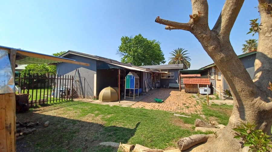 3 Bedroom Property for Sale in Vanderbijlpark SW 5 Gauteng