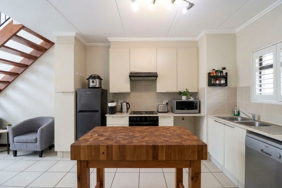 2 Bedroom Property for Sale in Bryanston Gauteng