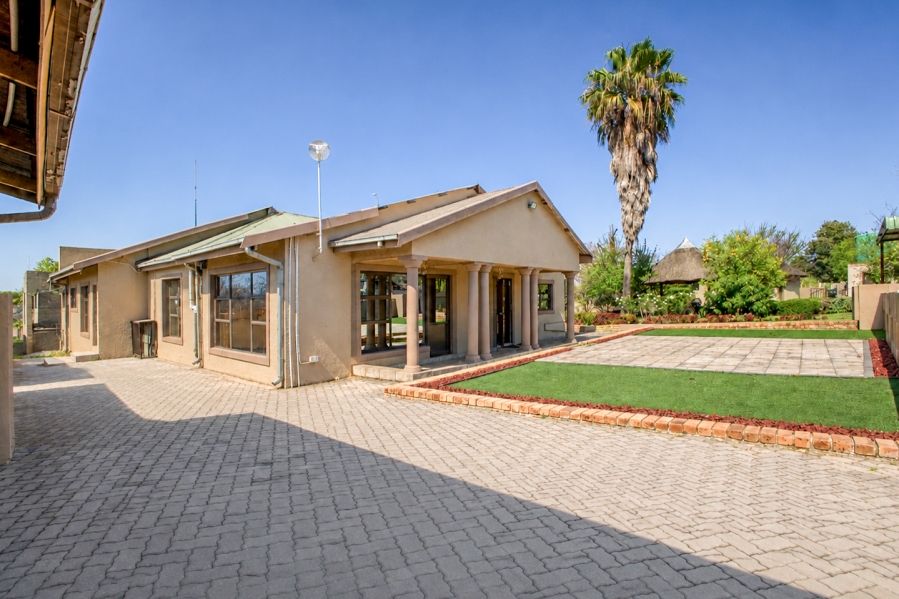 3 Bedroom Property for Sale in Millgate Farm AH Gauteng