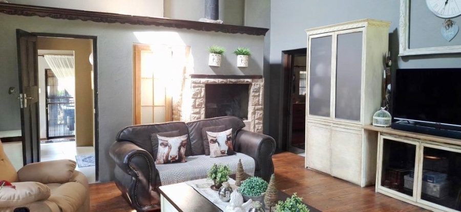 4 Bedroom Property for Sale in Kameelfontein Gauteng