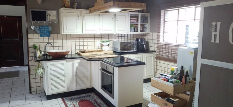 4 Bedroom Property for Sale in Kameelfontein Gauteng