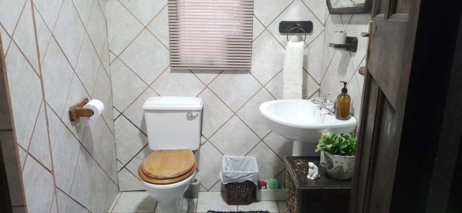 4 Bedroom Property for Sale in Kameelfontein Gauteng