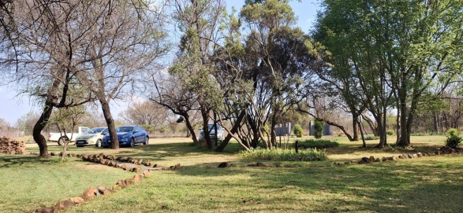 4 Bedroom Property for Sale in Kameelfontein Gauteng