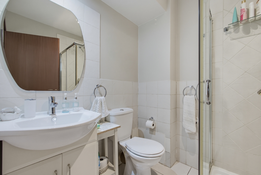 2 Bedroom Property for Sale in Hurlyvale Gauteng