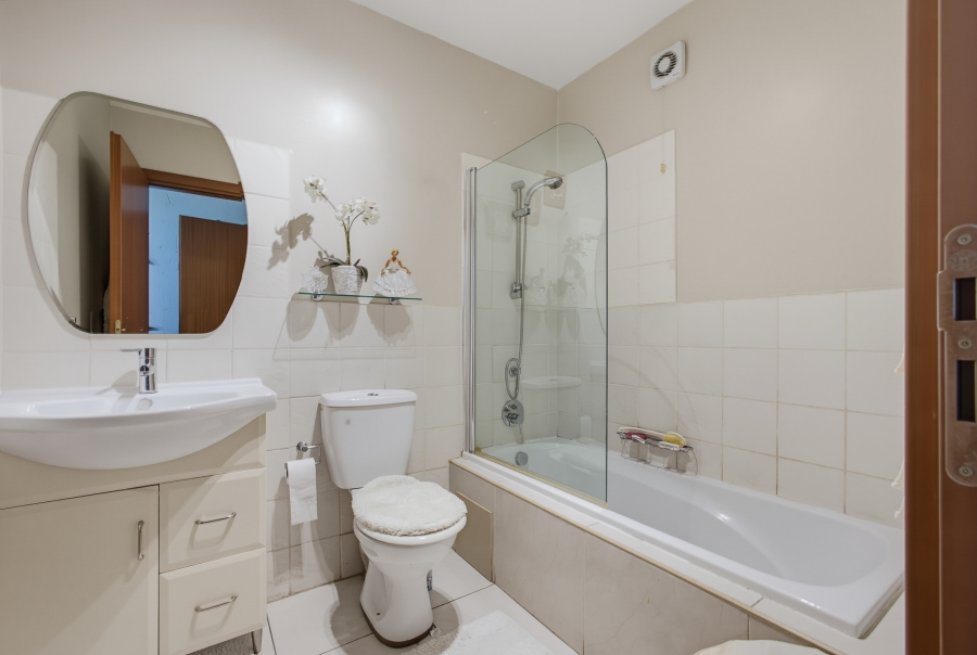 2 Bedroom Property for Sale in Hurlyvale Gauteng