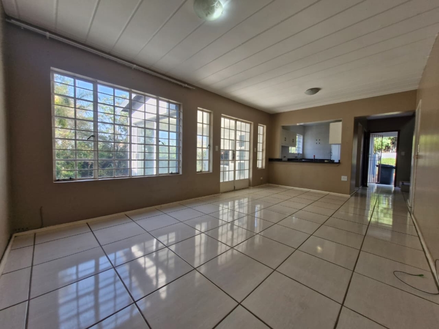 To Let 3 Bedroom Property for Rent in Roodepoort Gauteng