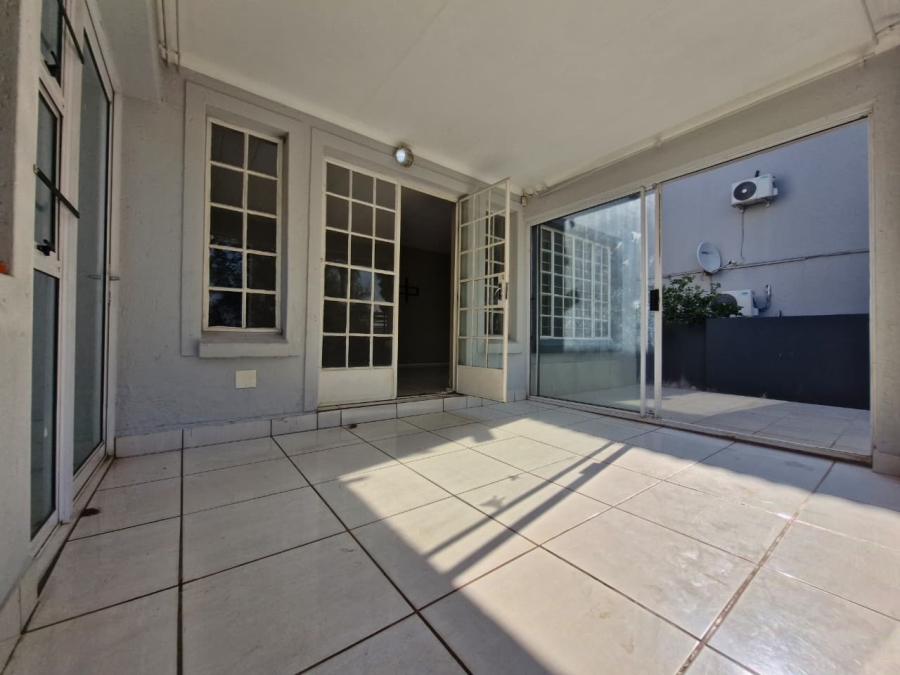 To Let 3 Bedroom Property for Rent in Roodepoort Gauteng