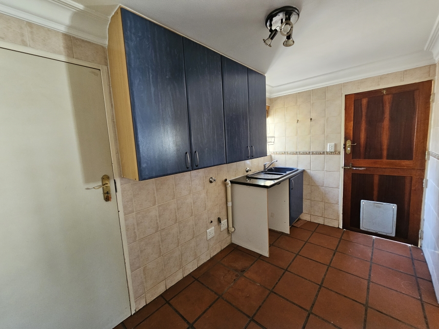 To Let 4 Bedroom Property for Rent in Eldoraigne Gauteng