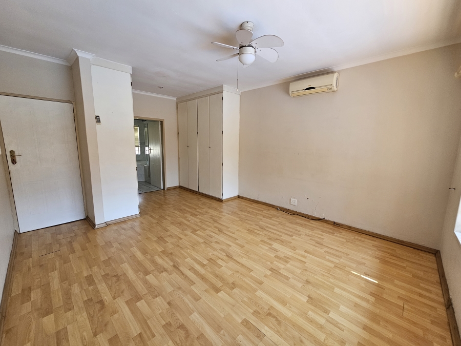 To Let 4 Bedroom Property for Rent in Eldoraigne Gauteng