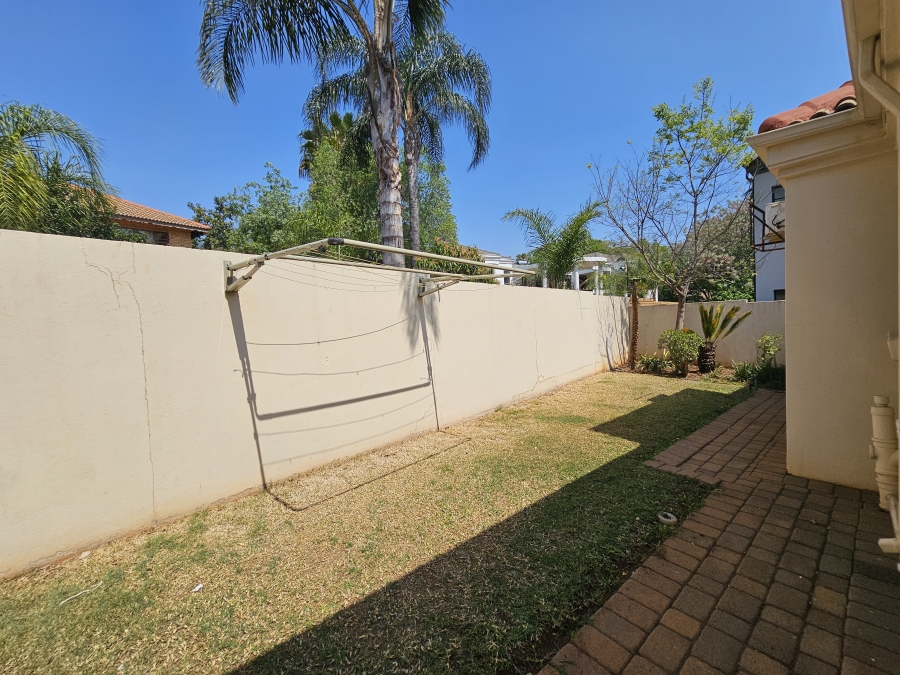 To Let 4 Bedroom Property for Rent in Eldoraigne Gauteng