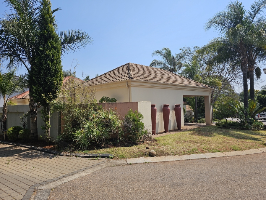 To Let 4 Bedroom Property for Rent in Eldoraigne Gauteng