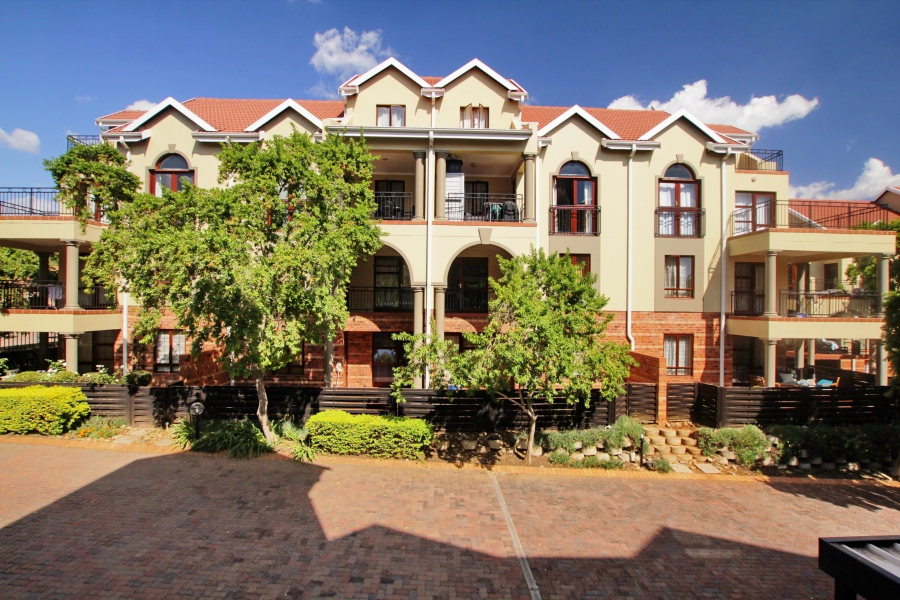 To Let 2 Bedroom Property for Rent in Bryanston Gauteng