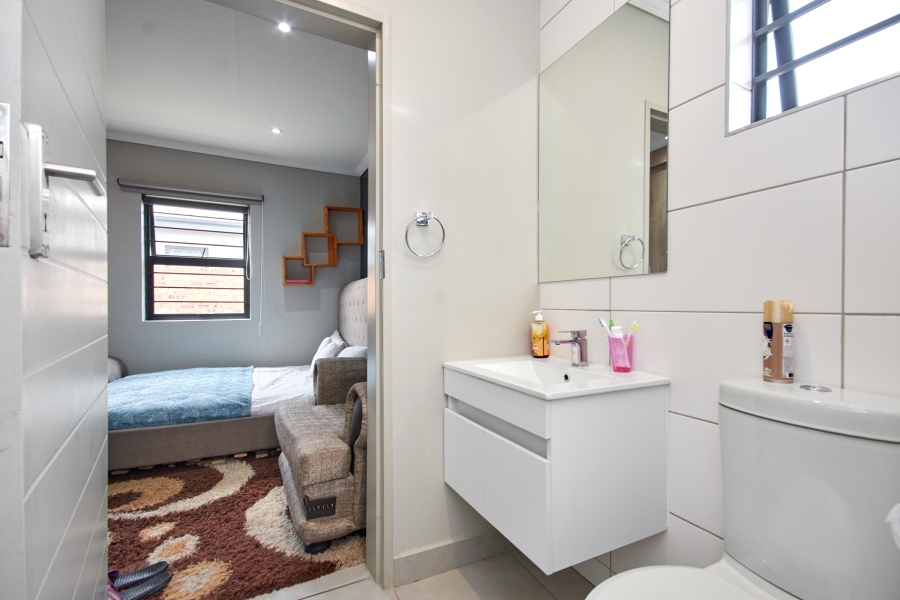 3 Bedroom Property for Sale in Lion Pride Gauteng