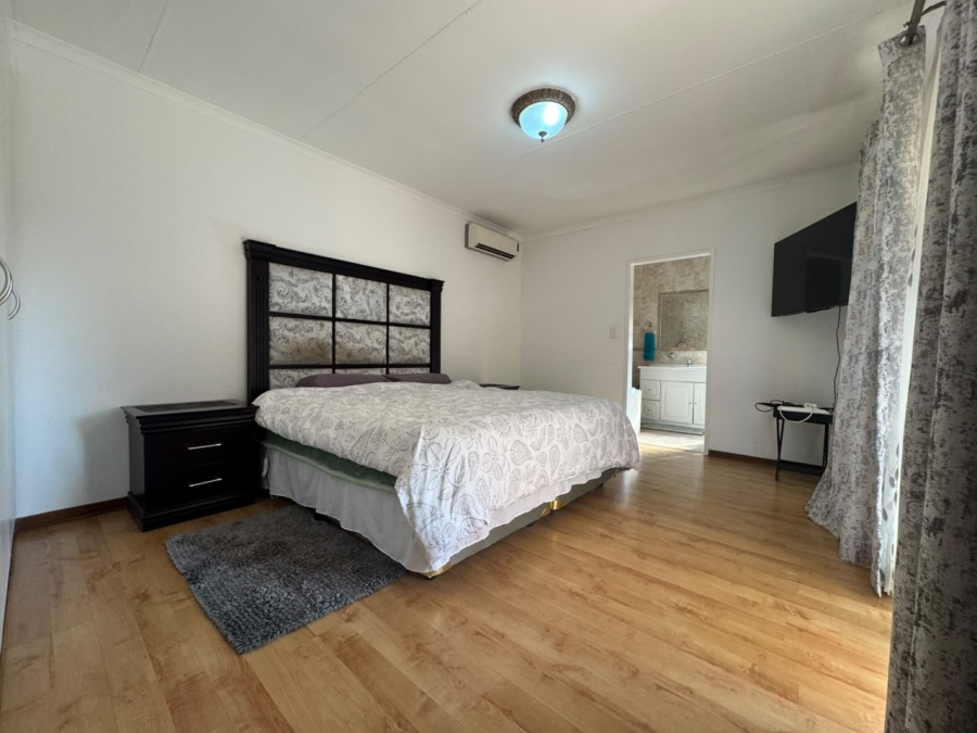 3 Bedroom Property for Sale in Bartlett Gauteng