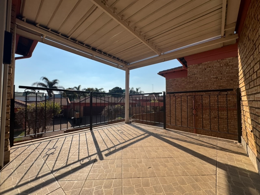 3 Bedroom Property for Sale in Bartlett Gauteng