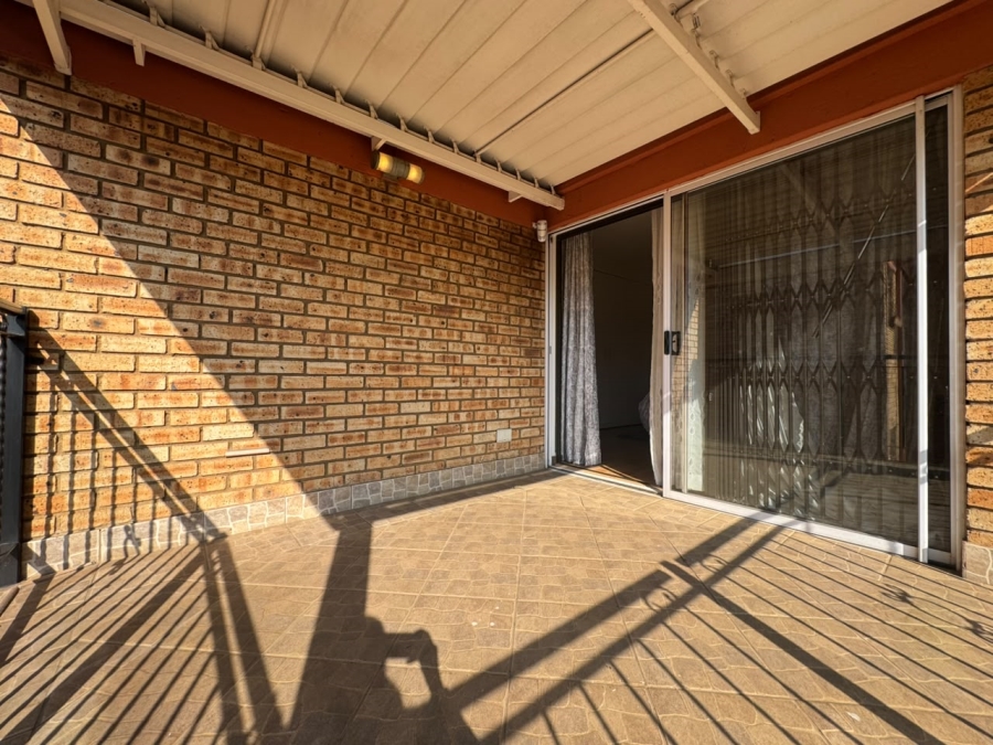 3 Bedroom Property for Sale in Bartlett Gauteng