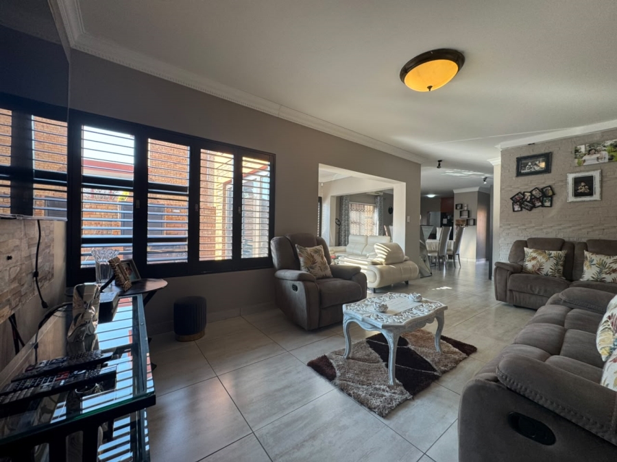 3 Bedroom Property for Sale in Bartlett Gauteng