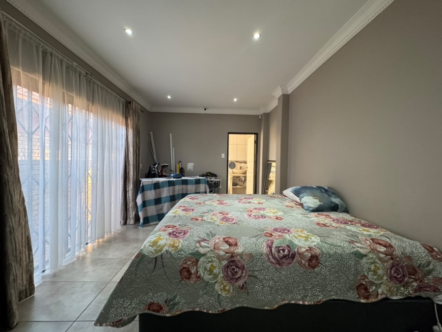 3 Bedroom Property for Sale in Bartlett Gauteng