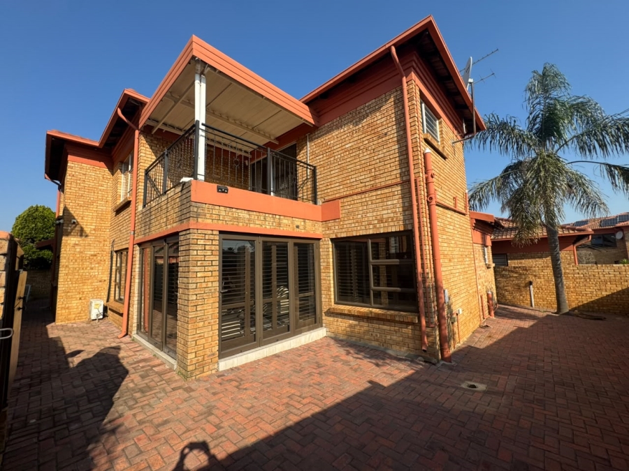 3 Bedroom Property for Sale in Bartlett Gauteng