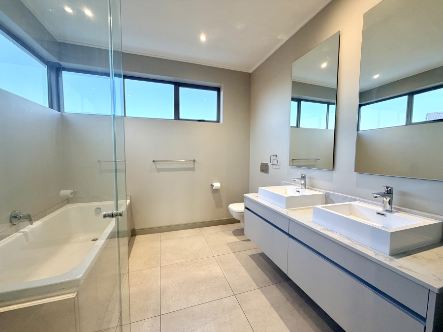 3 Bedroom Property for Sale in Serengeti Lifestyle Estate Gauteng