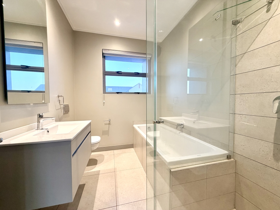 3 Bedroom Property for Sale in Serengeti Lifestyle Estate Gauteng