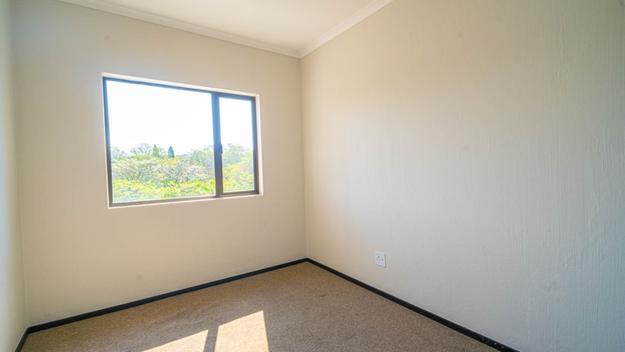 To Let 3 Bedroom Property for Rent in Broadacres Gauteng