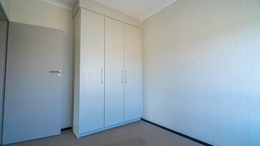 To Let 3 Bedroom Property for Rent in Broadacres Gauteng