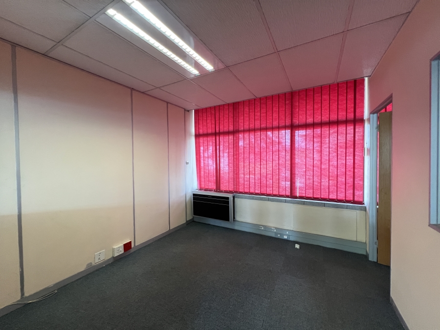 To Let Commercial Property for Rent in Vorna Valley Gauteng