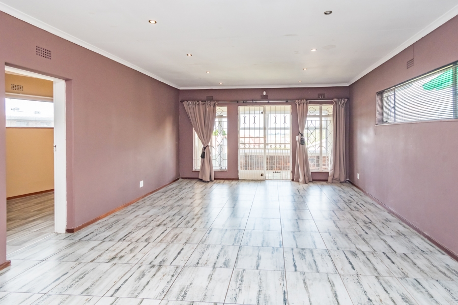 Commercial Property for Sale in Florida Hills Gauteng